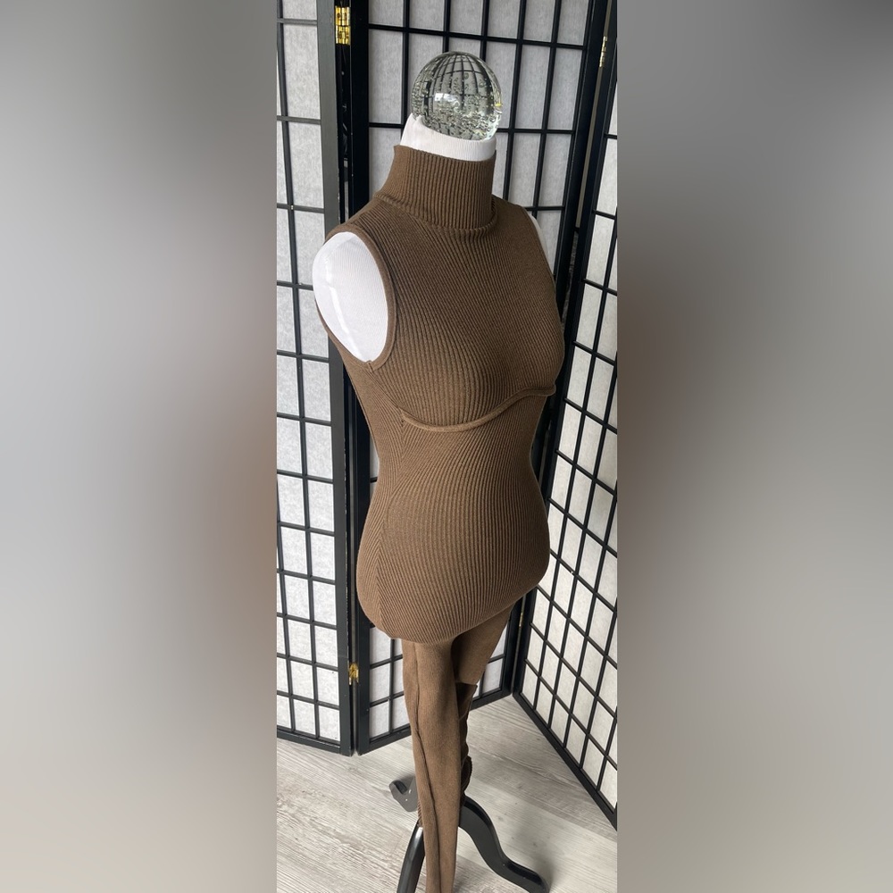 Brown romper fitted shaping